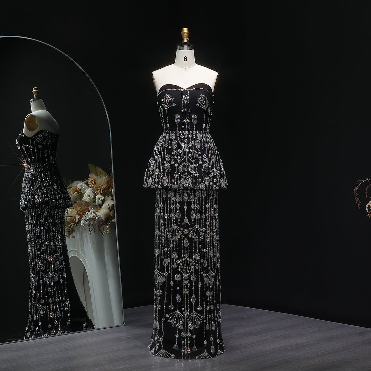 Luxury Black Strapless Sweetheart Beaded Evening Dress