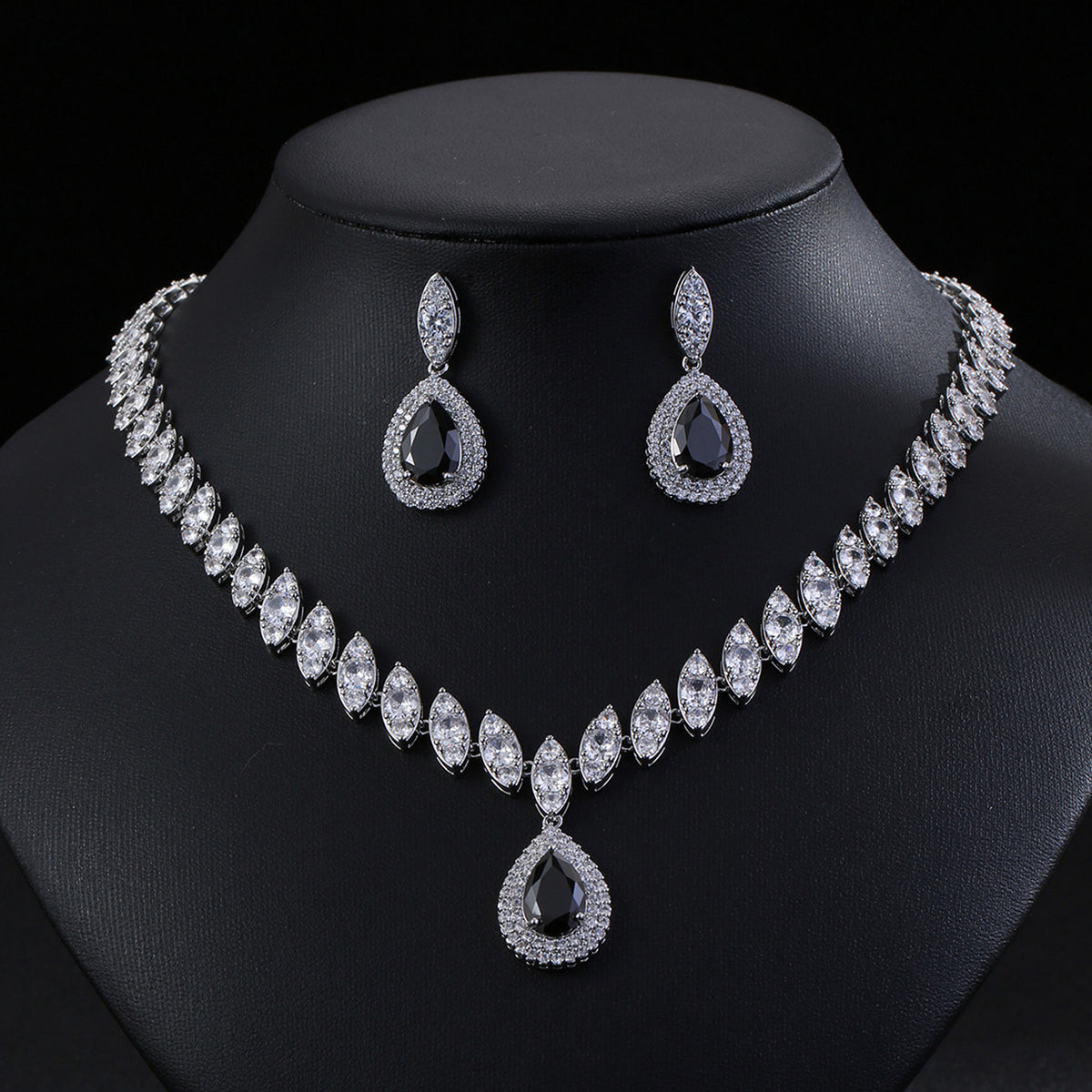 Elegant Teardrop Zircon Jewelry Set with Necklace and Earrings JW001
