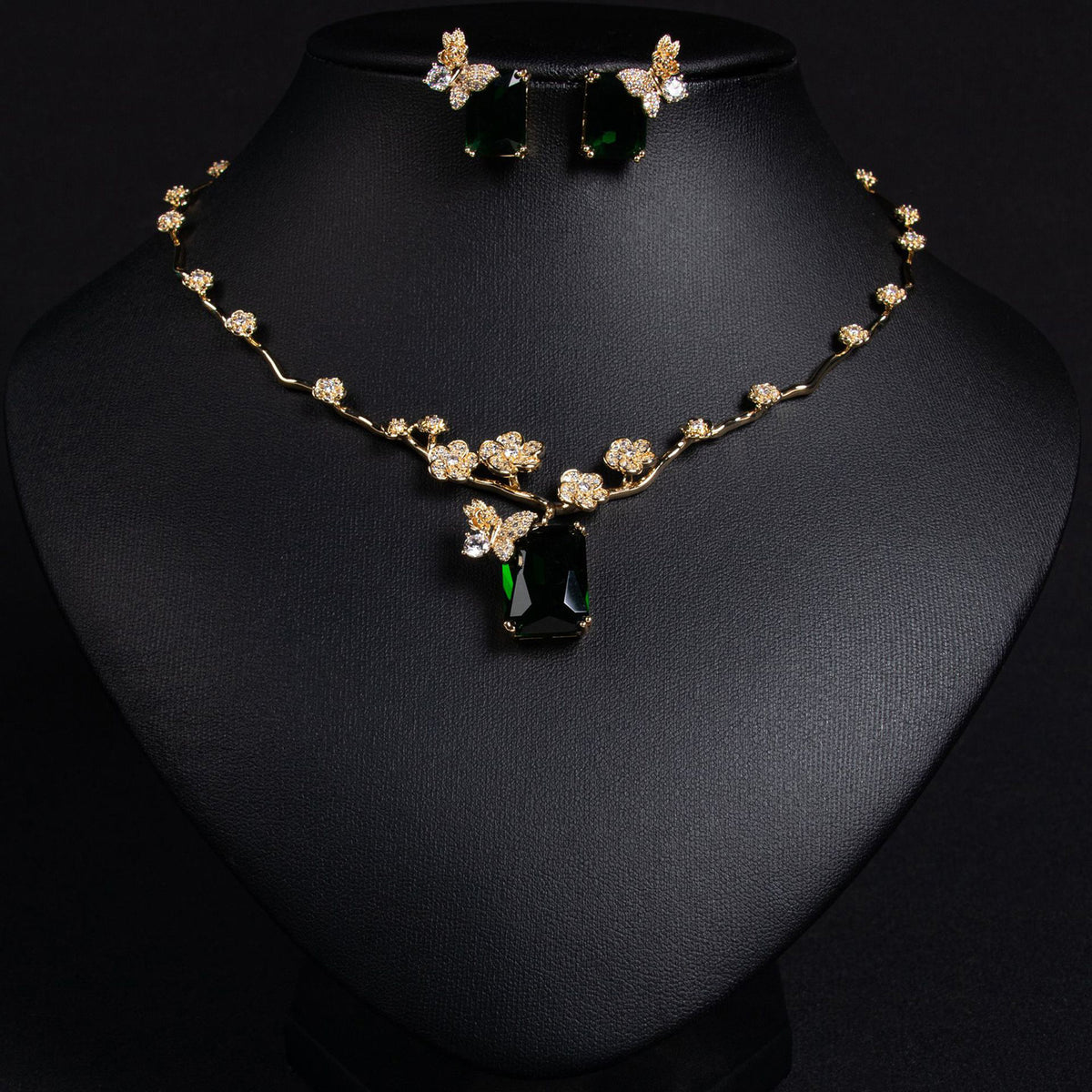 Elegant Ruby Necklace and Earring Set JW010
