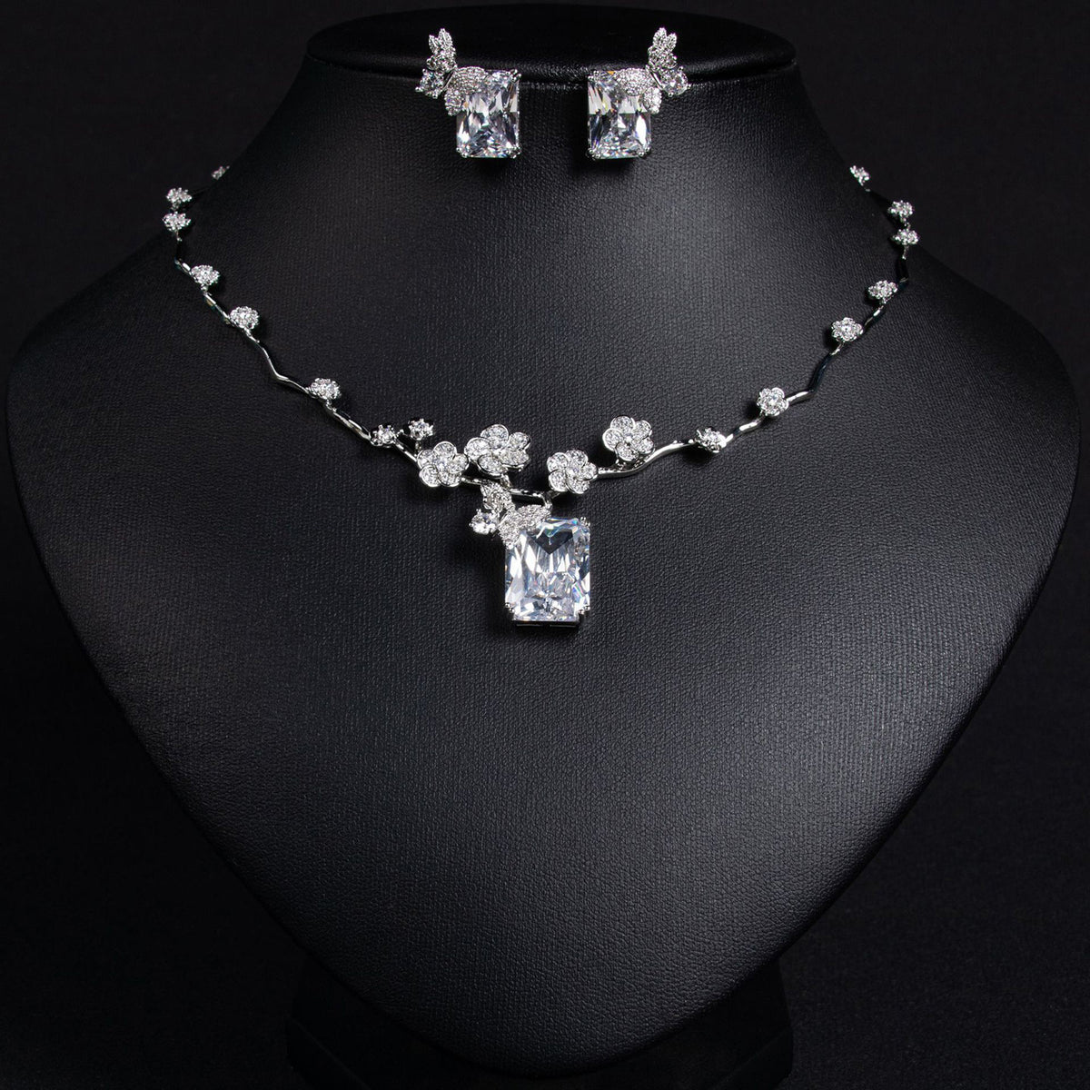 Elegant Ruby Necklace and Earring Set JW010