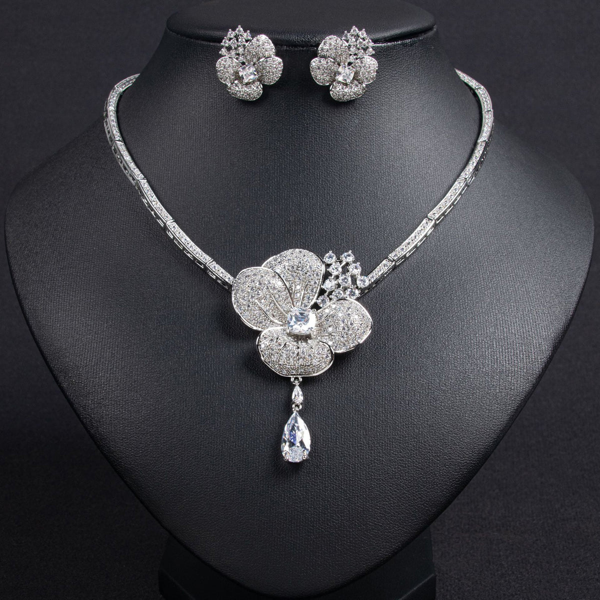 Floral Zircon Jewelry Set with Necklace and Earrings JW011