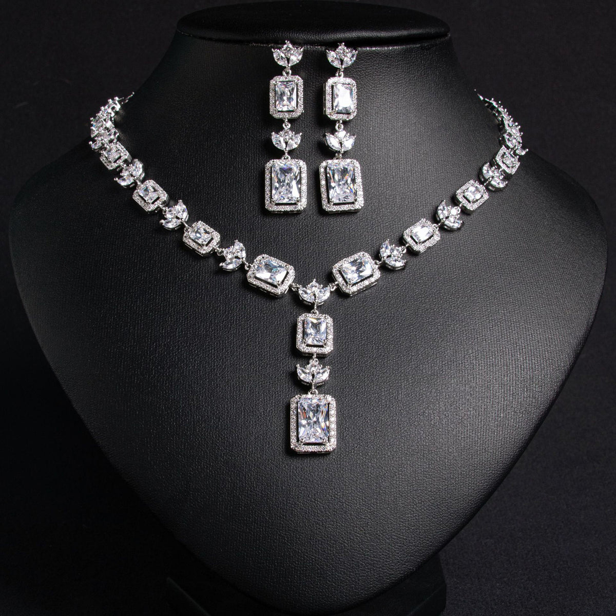 Tassel Pendant Necklace and Earring Set JW015