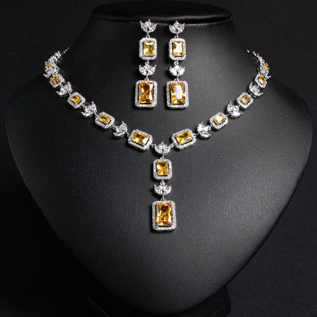 Tassel Pendant Necklace and Earring Set JW015