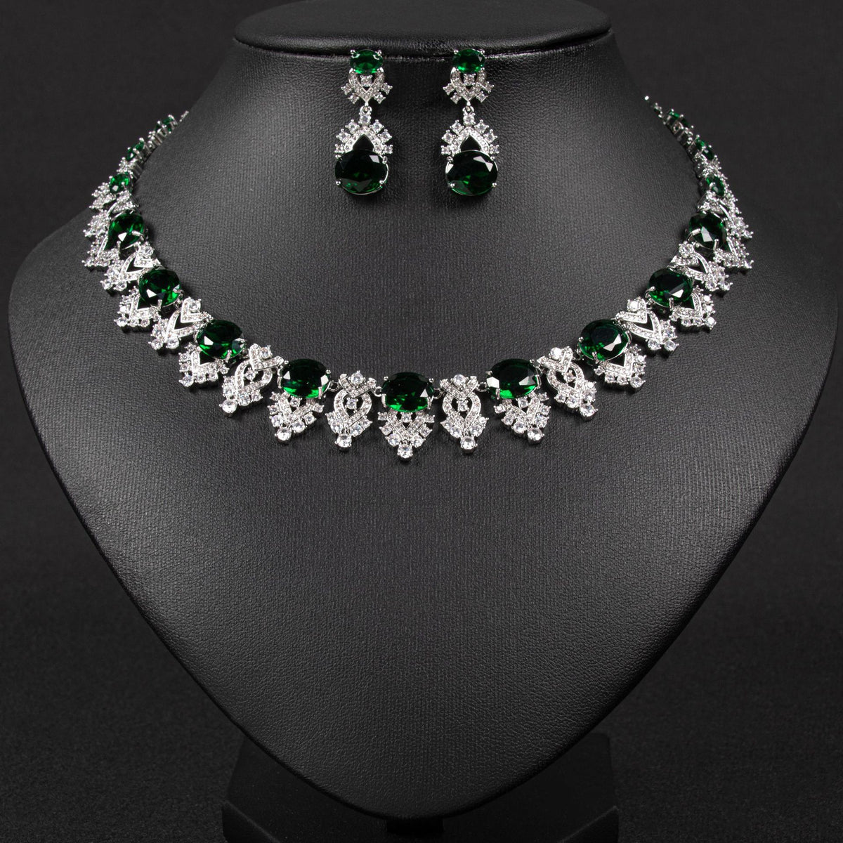 Round Gemstone Necklace and Earring Set JW041