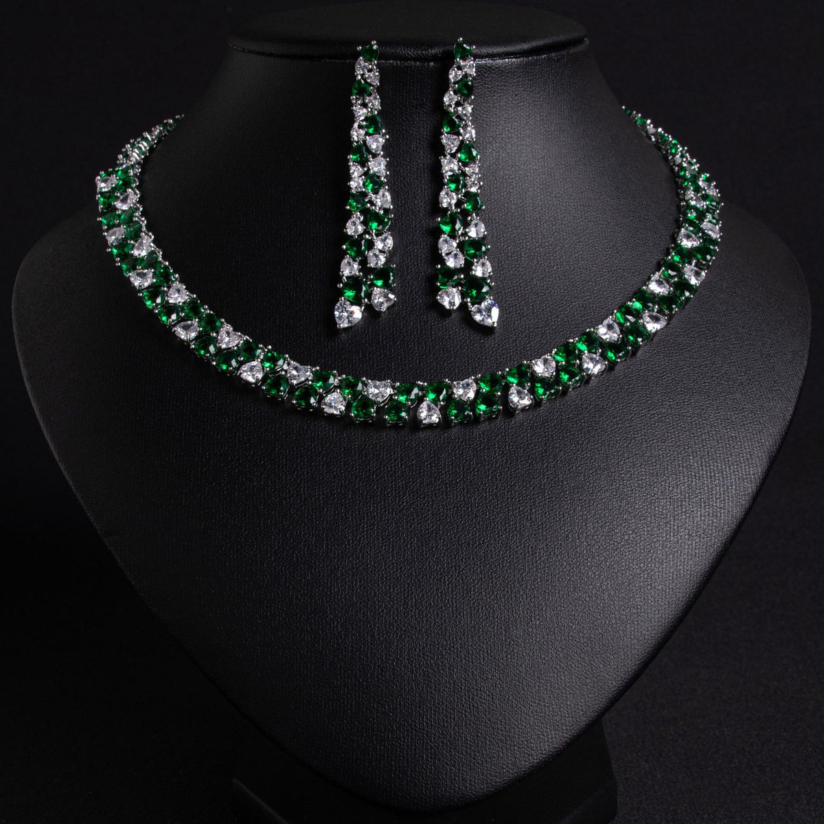 Elegant Diamond Necklace and Earring Set JW045