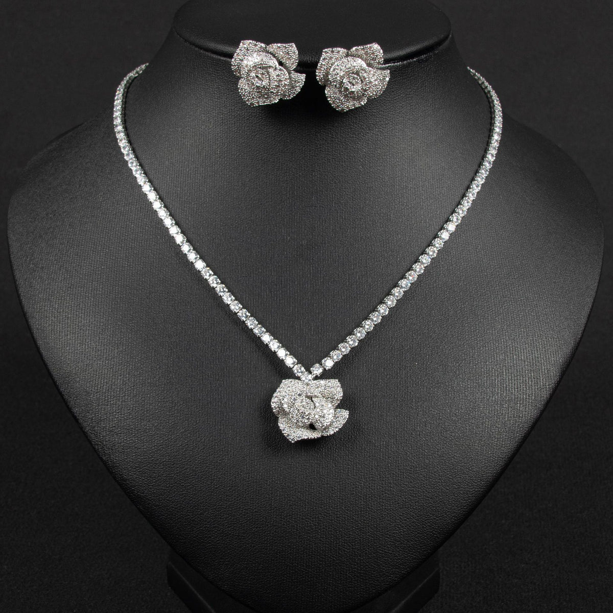 Rose Shaped Zircon Necklace and Earring Set JW051