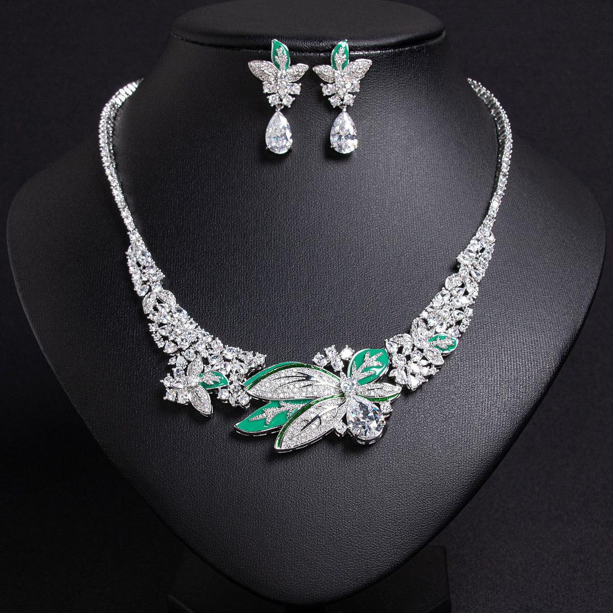 Elegant 3D Floral Necklace and Earring Set JW052