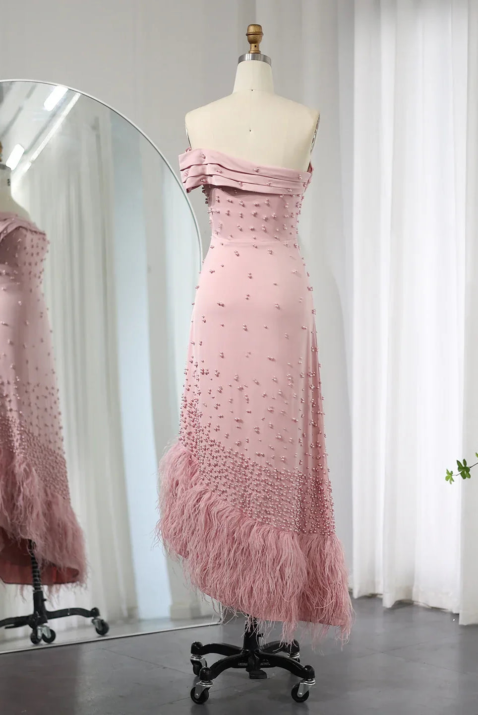 Dreamy VowLuxury Feathers Dubai Pink Mermaid Evening Dress for Women Wedding Sage Green One Shoulder Arabic Party Gowns 388