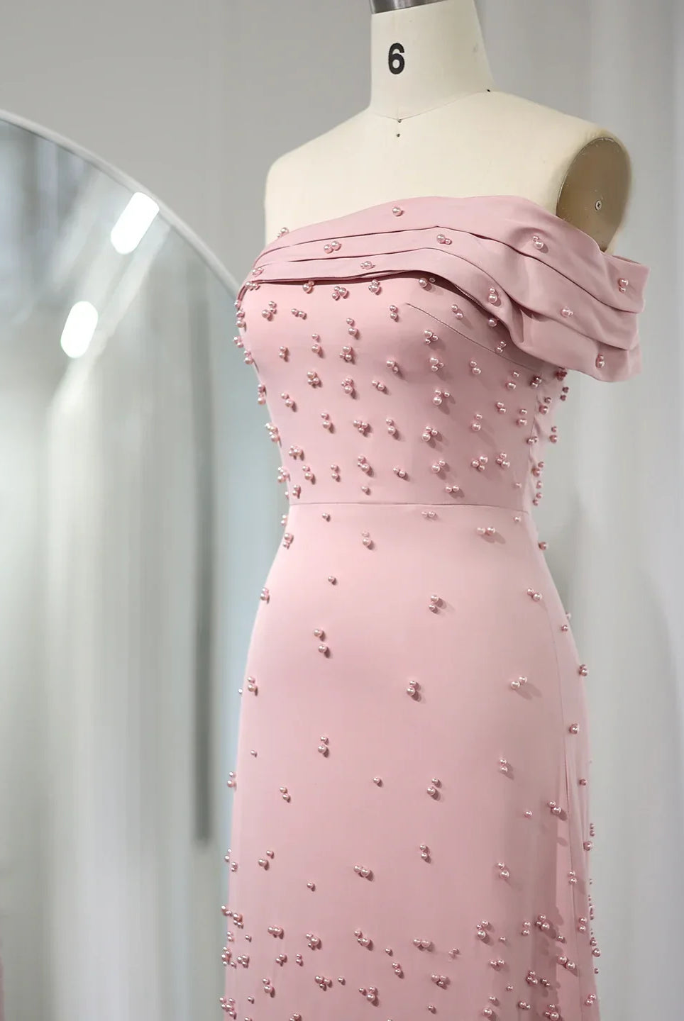 Dreamy VowLuxury Feathers Dubai Pink Mermaid Evening Dress for Women Wedding Sage Green One Shoulder Arabic Party Gowns 388
