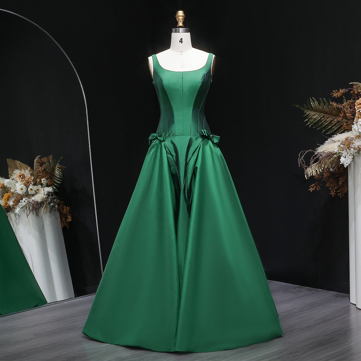 Luxury Emerald Green Evening Dress with Overskirt and Bow SF124