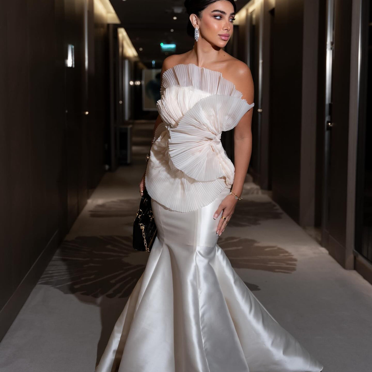 Luxury Light Pink Strapless Mermaid Satin Evening Dress SF258