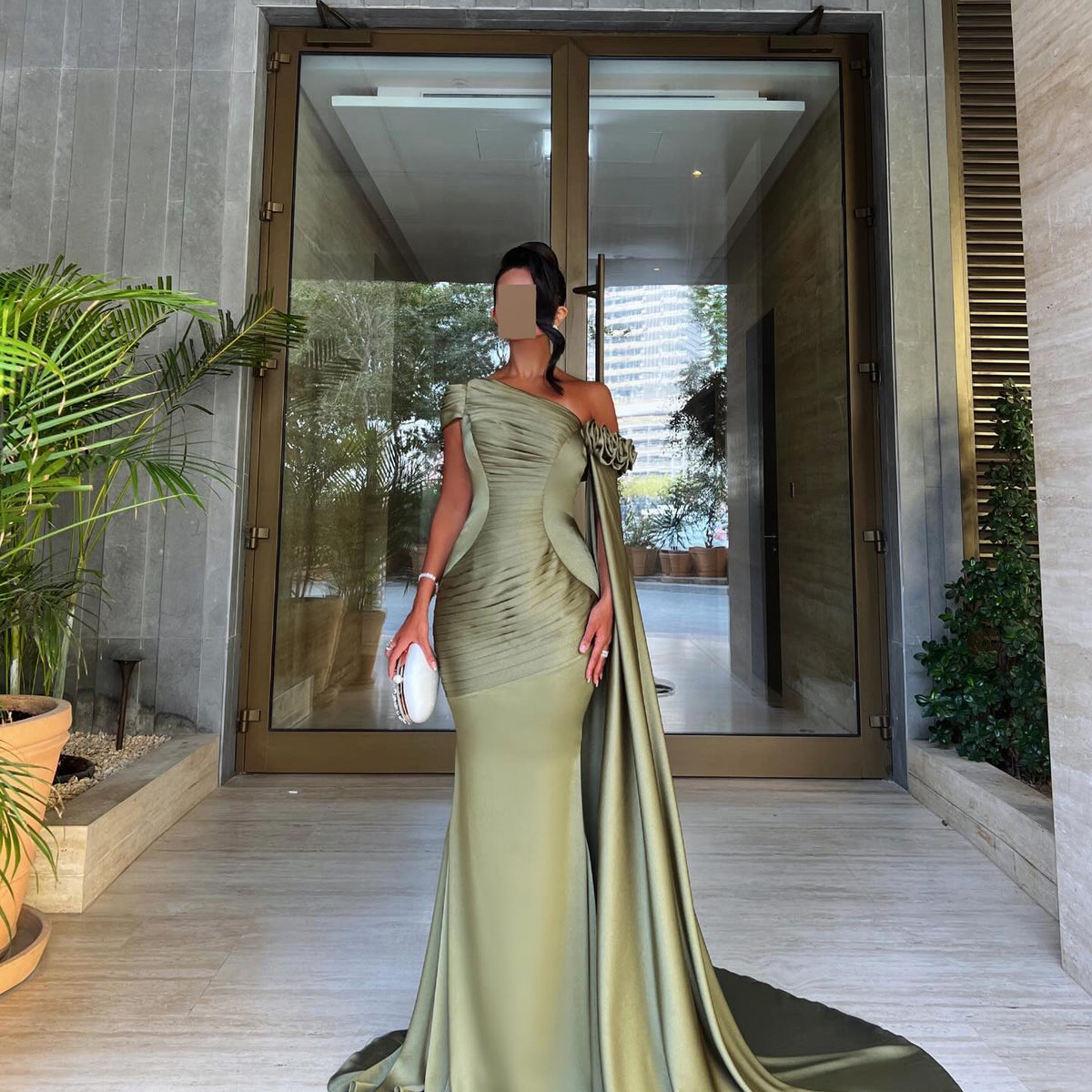 Elegant Green Mermaid Evening Dress with Cape Sleeve SF162