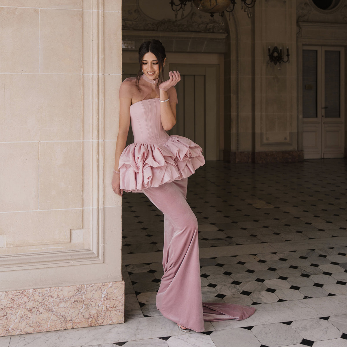 Luxury Pink Halter Neck Beaded Velvet Cutout Evening Dress SF221
