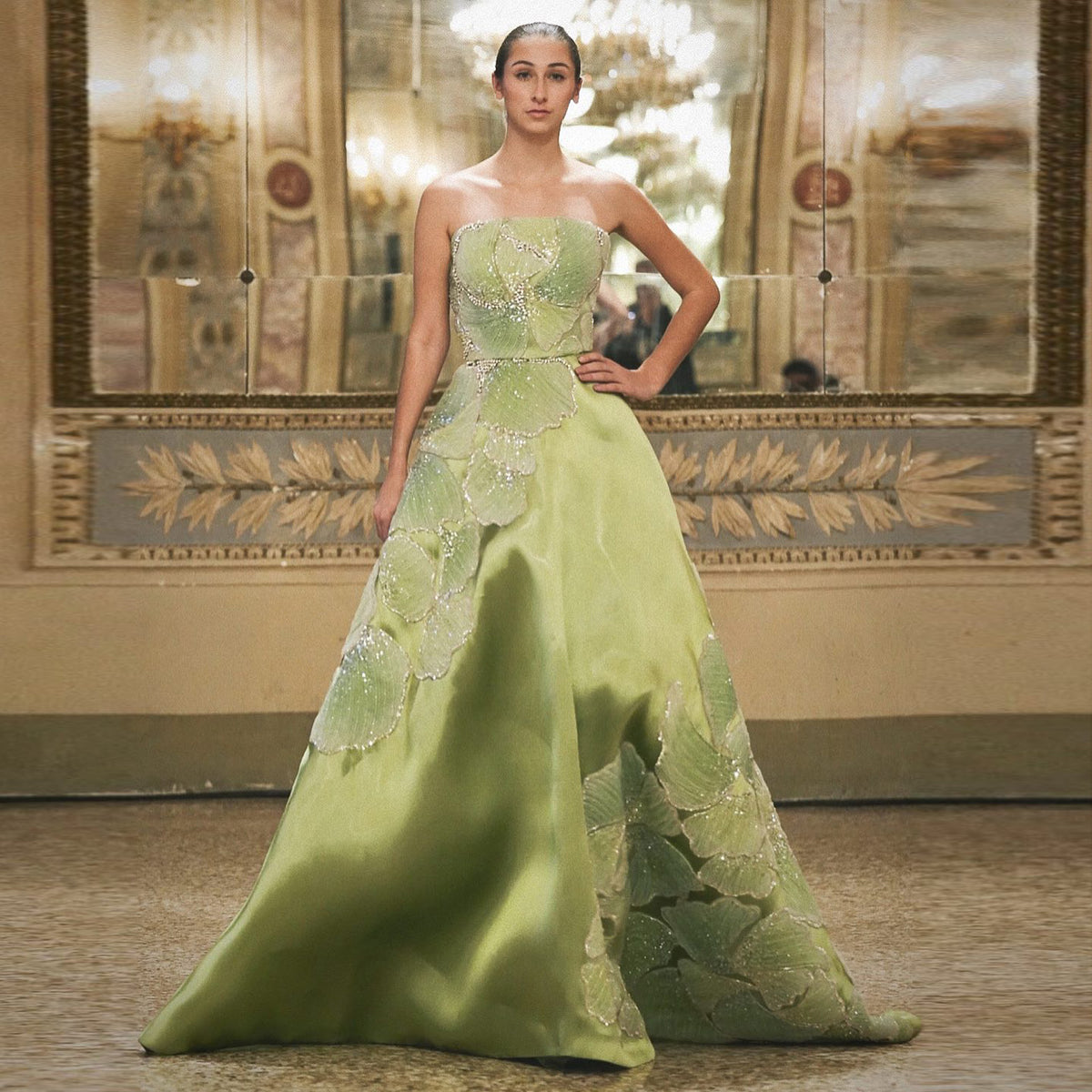Luxury Embroidered Green Strapless Satin Evening Dress XD077