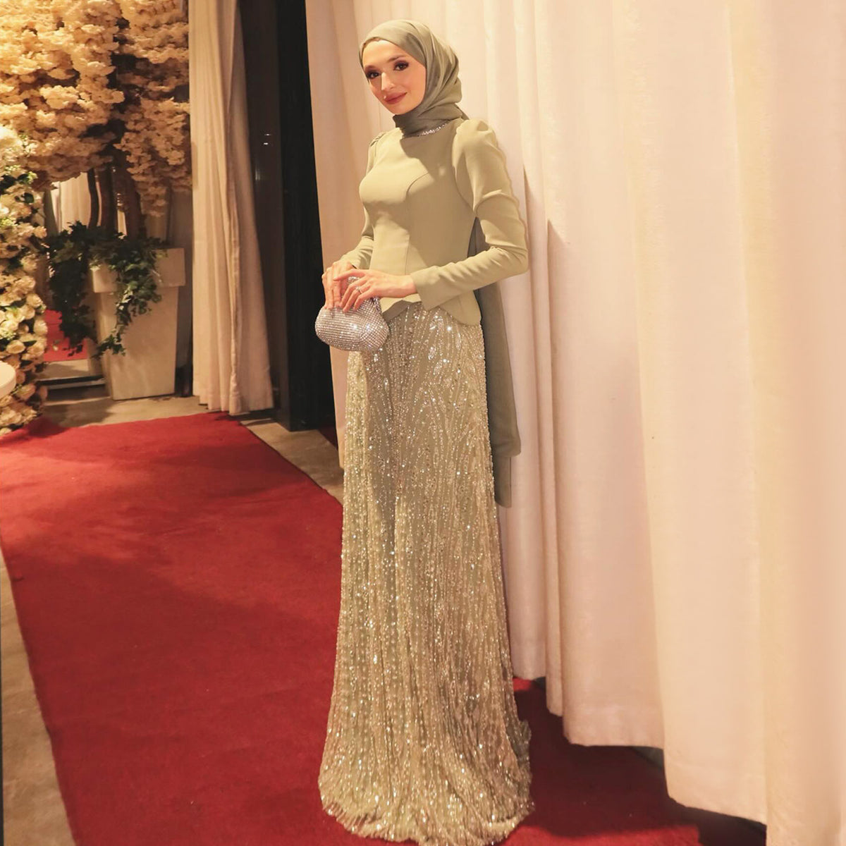 Elegant Green Modest Hijab-Style Sequin Evening Dress SS613