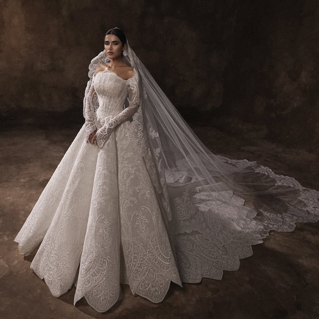 White Lace Long Sleeve Fitted Wedding Dress with Train & Veil SW524