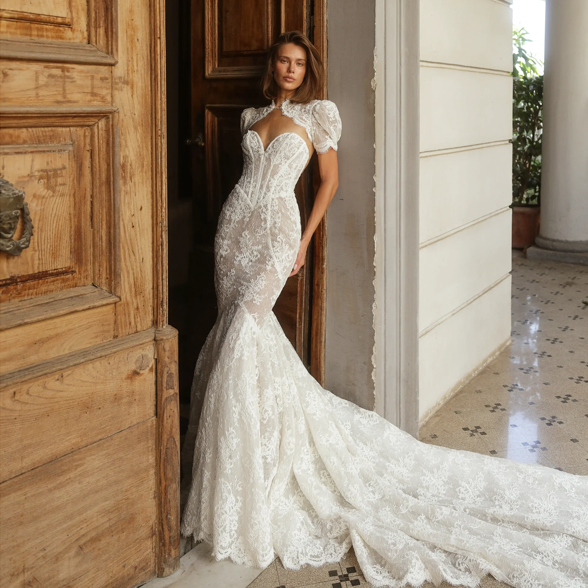 Ivory High Neck Lace Puff Sleeve Backless Bridal Gown SW180