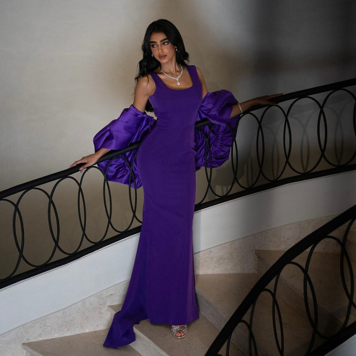 Luxury Purple Spaghetti Strap Detail Fitted Evening Dress wih Cape SF322