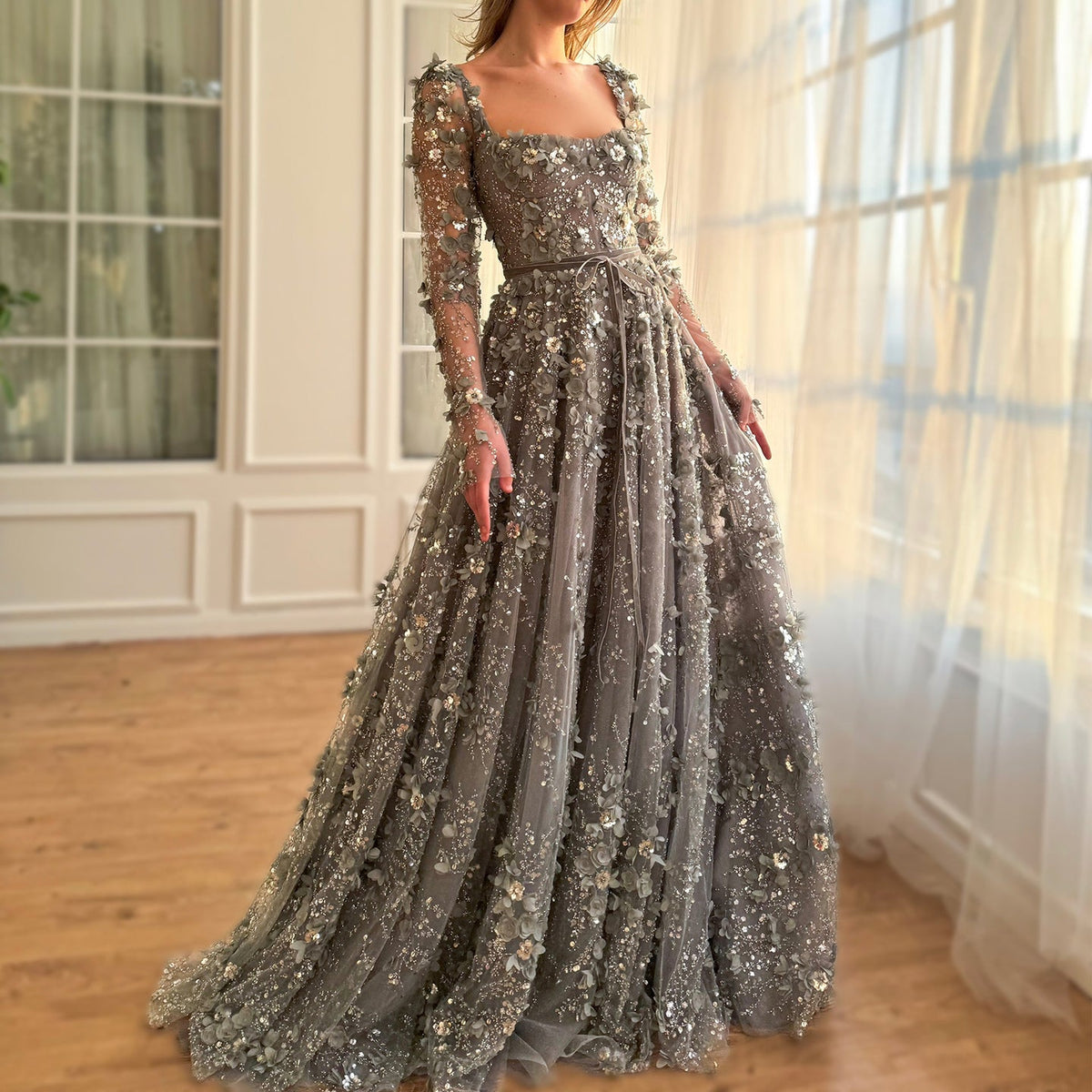 Luxury 3D Flower Gray Long Sleeves A-Line Evening Dress SS353