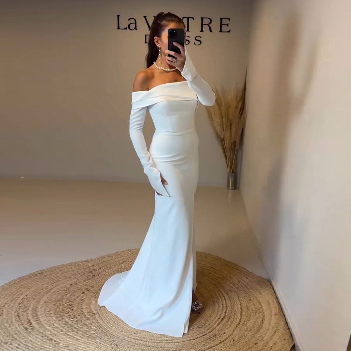 Elegant White Off-the-Shoulder Long Sleeve Mermaid Evening Dress SF160