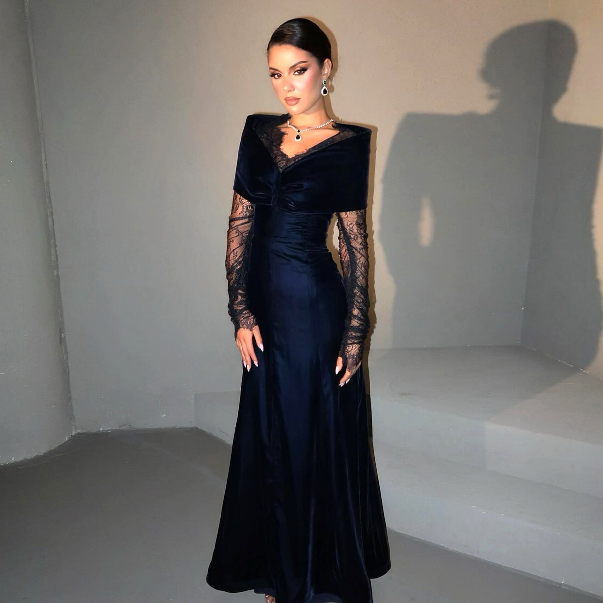 Luxury Navy Blue Velvet Lace Sleeve Evening Dress with Cap SF443