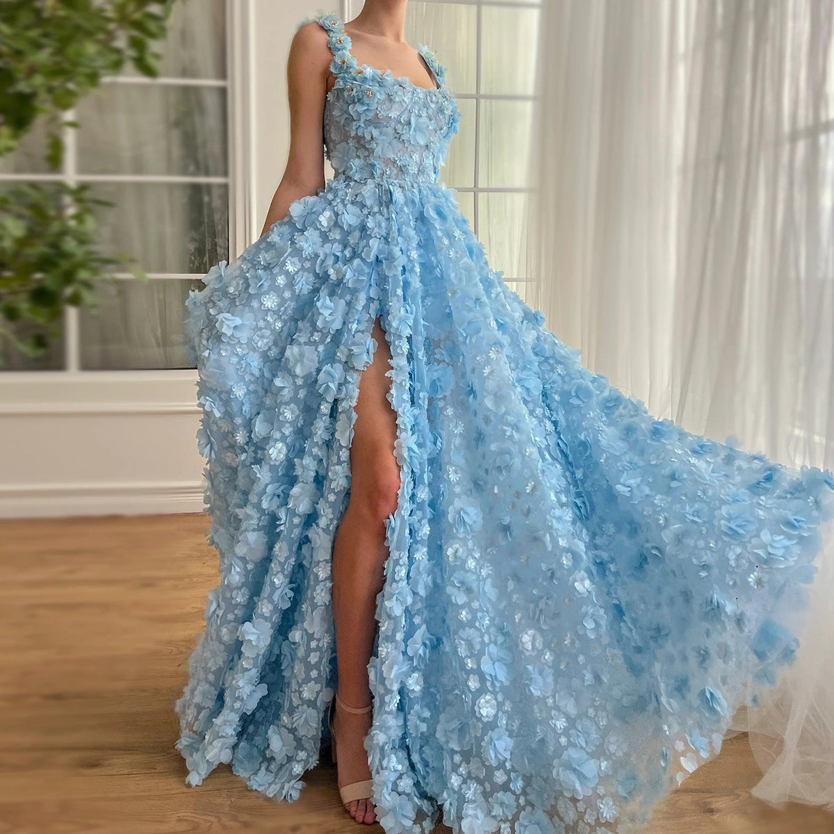 Chic Lilac 3D Embroidered Flowers Evening Dress with High Slit SS357