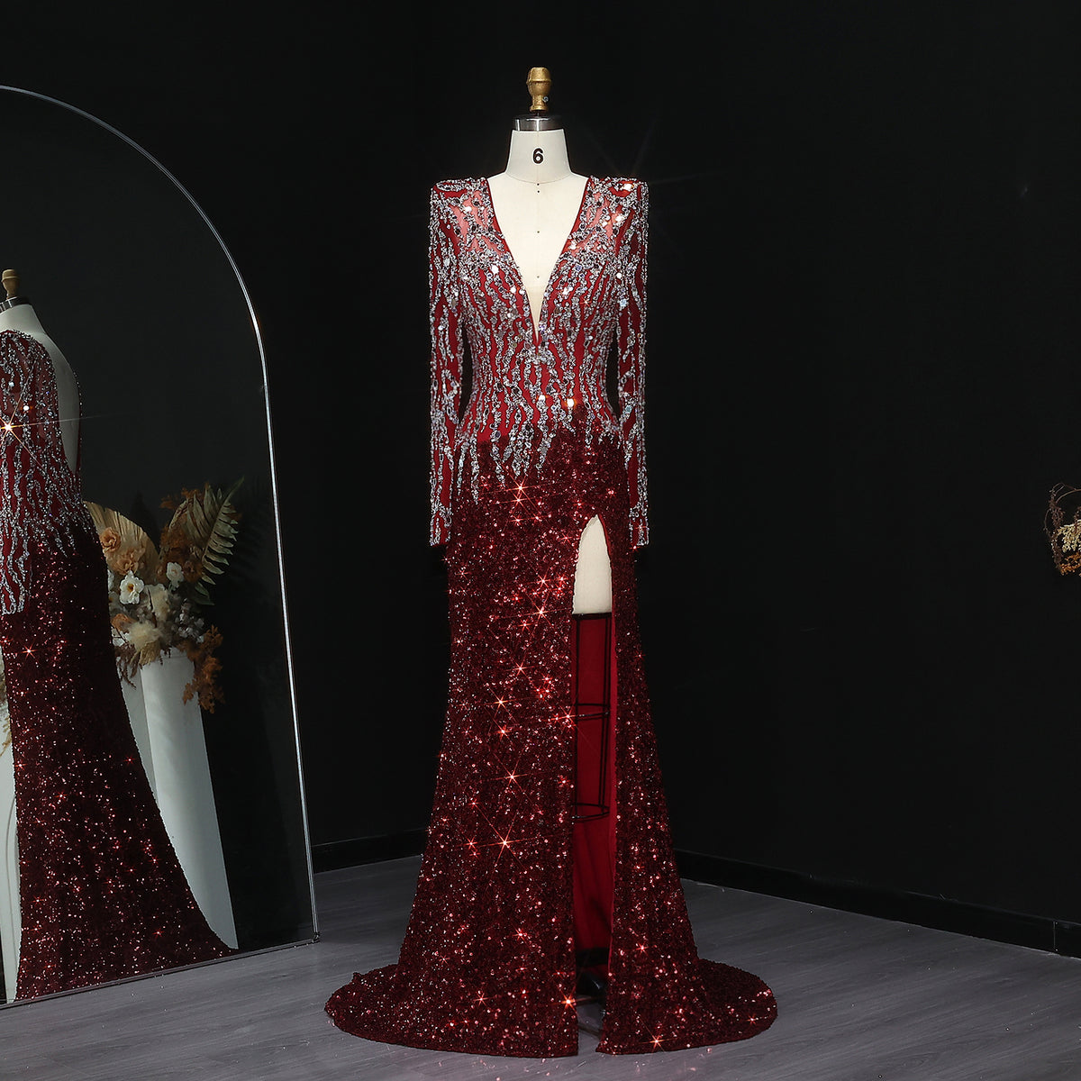 Luxury Black V-Neck Long Sleeves Mermaid Evening Dresses SS250