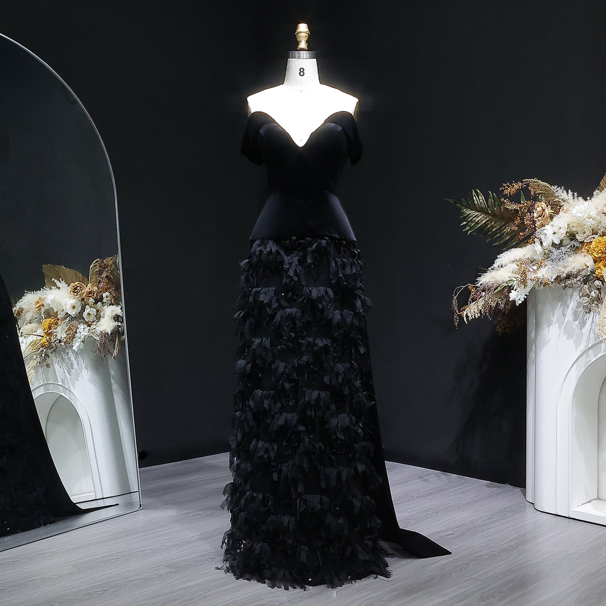 Luxury Black Sweetheart Neck Mesh Strips Evening Dress SF547