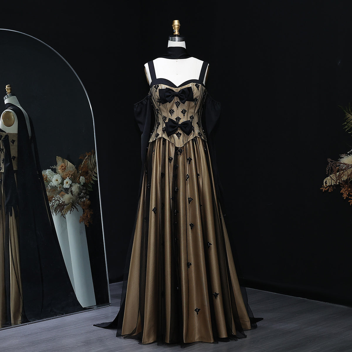 Luxury Black Gradient Strapless Lace Evening Dress with Scarf and Gloves SF241