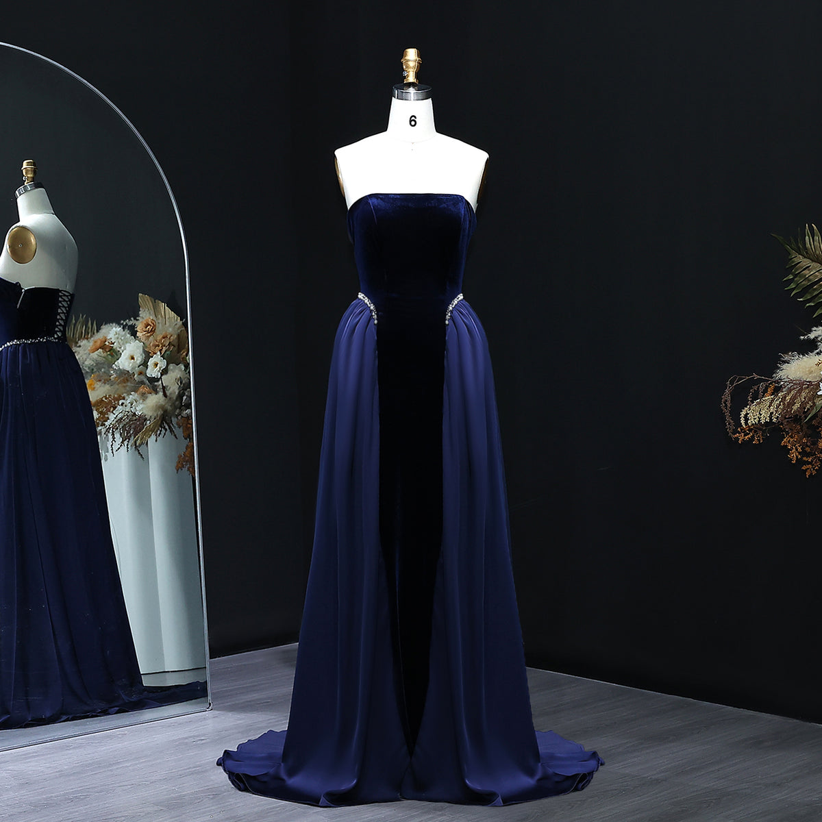 Elegant Black Strapless Evening Dress with Overskirt SF534