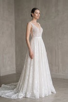 Stunning Spaghetti-Strap Lace Ball Gown Wedding Dress with Belt SW637