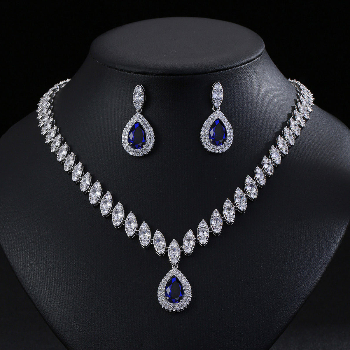 Elegant Teardrop Zircon Jewelry Set with Necklace and Earrings JW001
