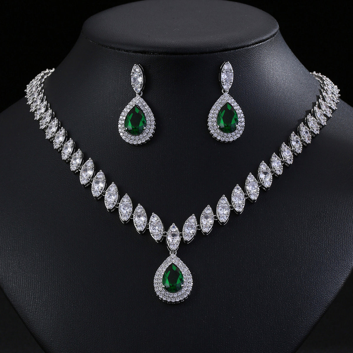 Elegant Teardrop Zircon Jewelry Set with Necklace and Earrings JW001