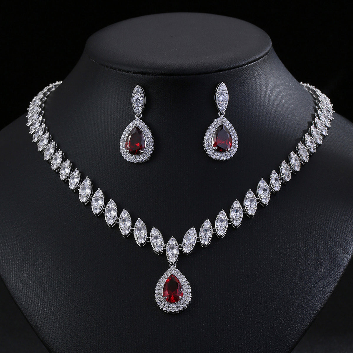 Elegant Teardrop Zircon Jewelry Set with Necklace and Earrings JW001