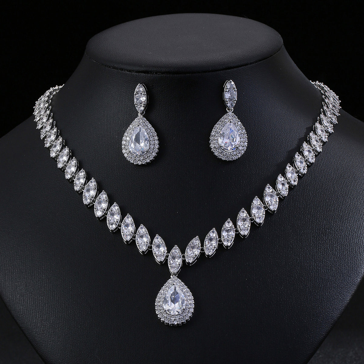 Elegant Teardrop Zircon Jewelry Set with Necklace and Earrings JW001