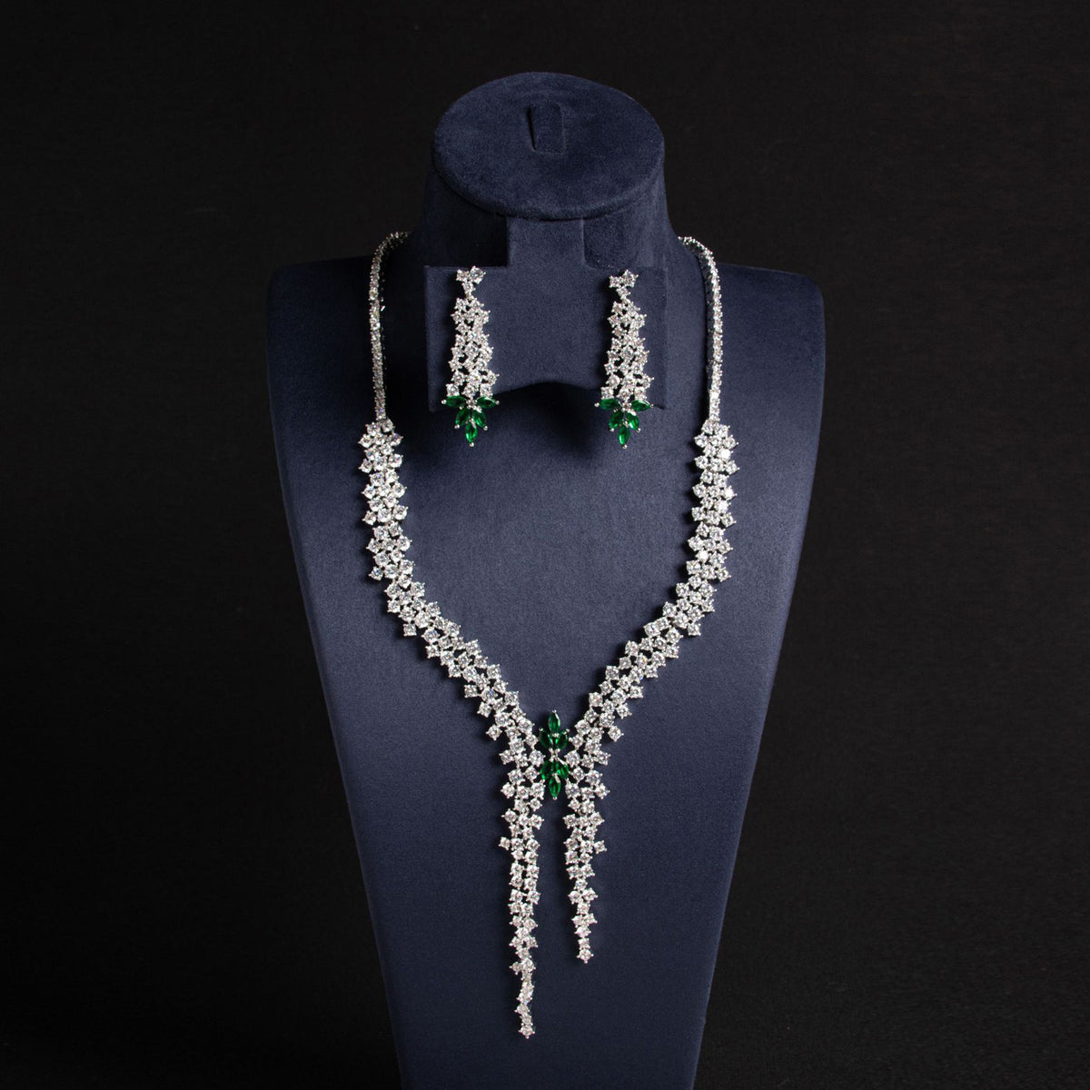 Floral Diamond Pendant Necklace Set JW008