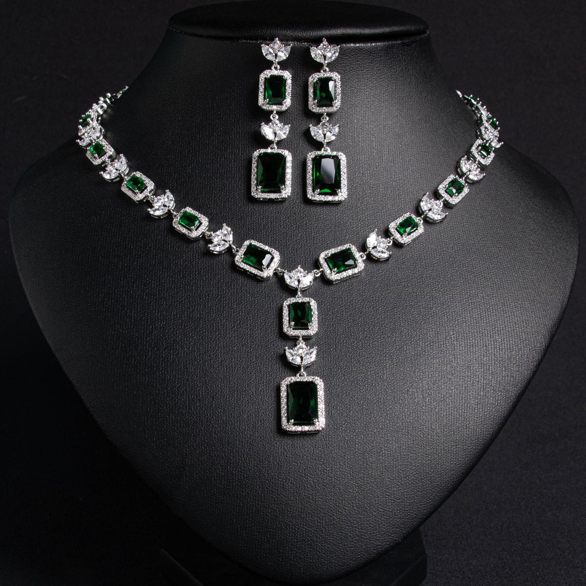 Tassel Pendant Necklace and Earring Set JW015