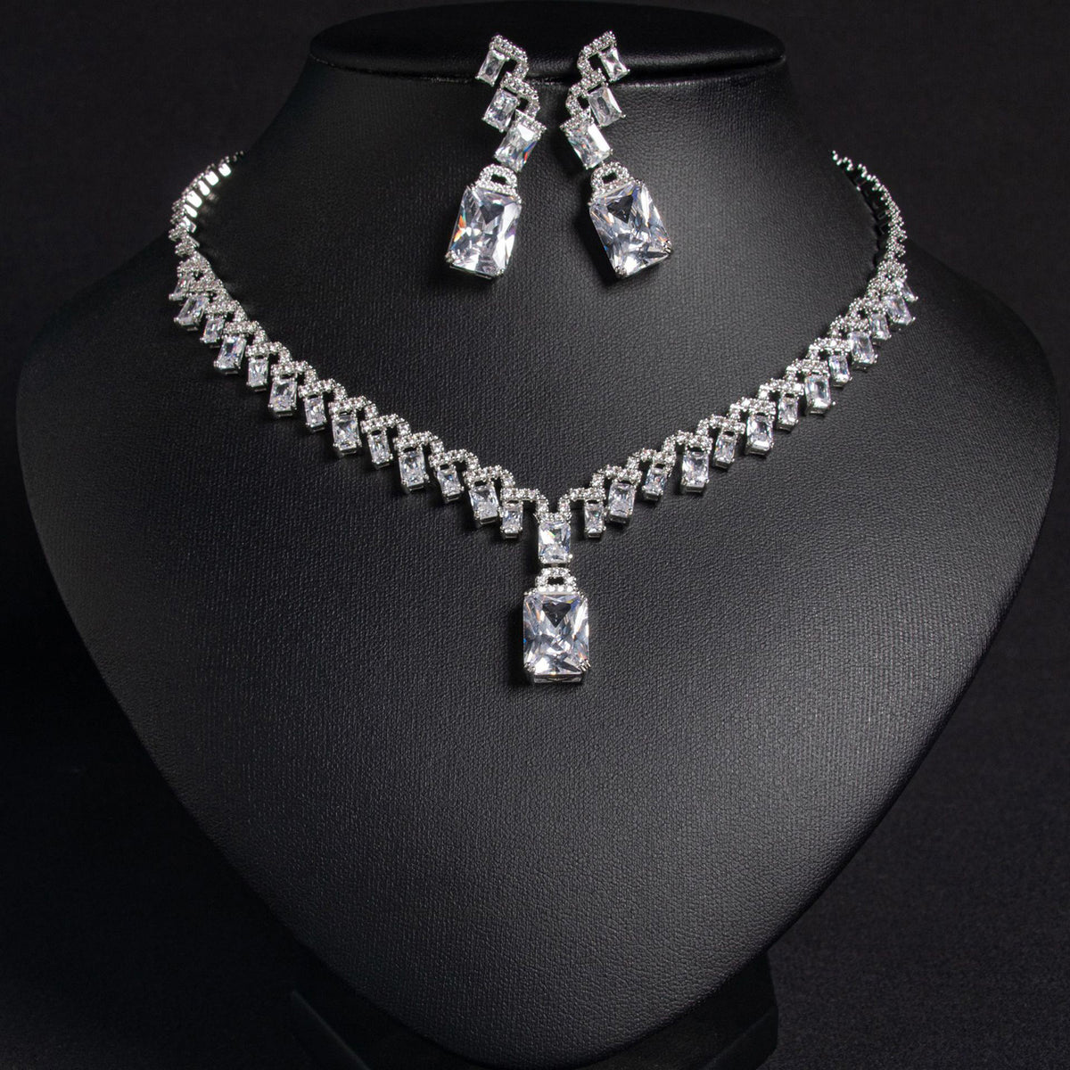 Square Pendant Jewelry Set with Necklace and Earrings JW025