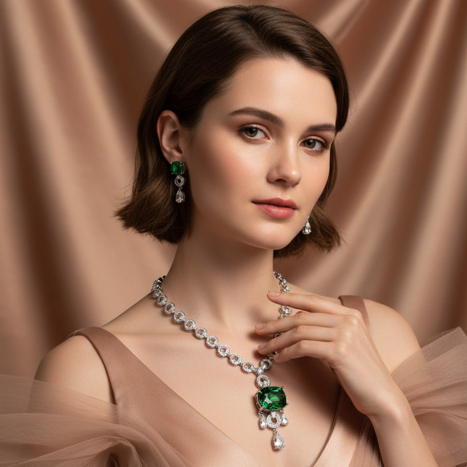 Vintage Diamond Necklace and Earring Set JW037