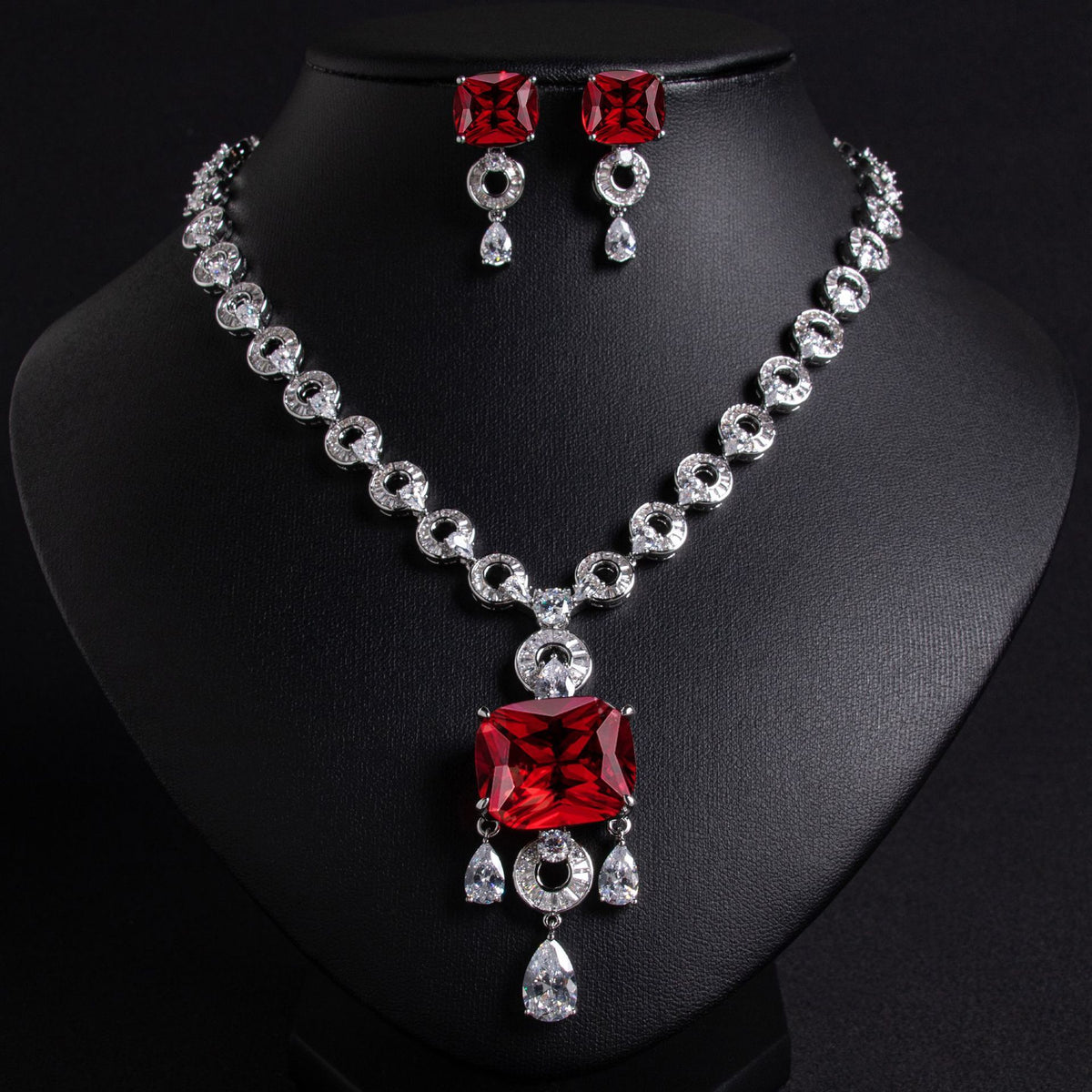 Vintage Diamond Necklace and Earring Set JW037