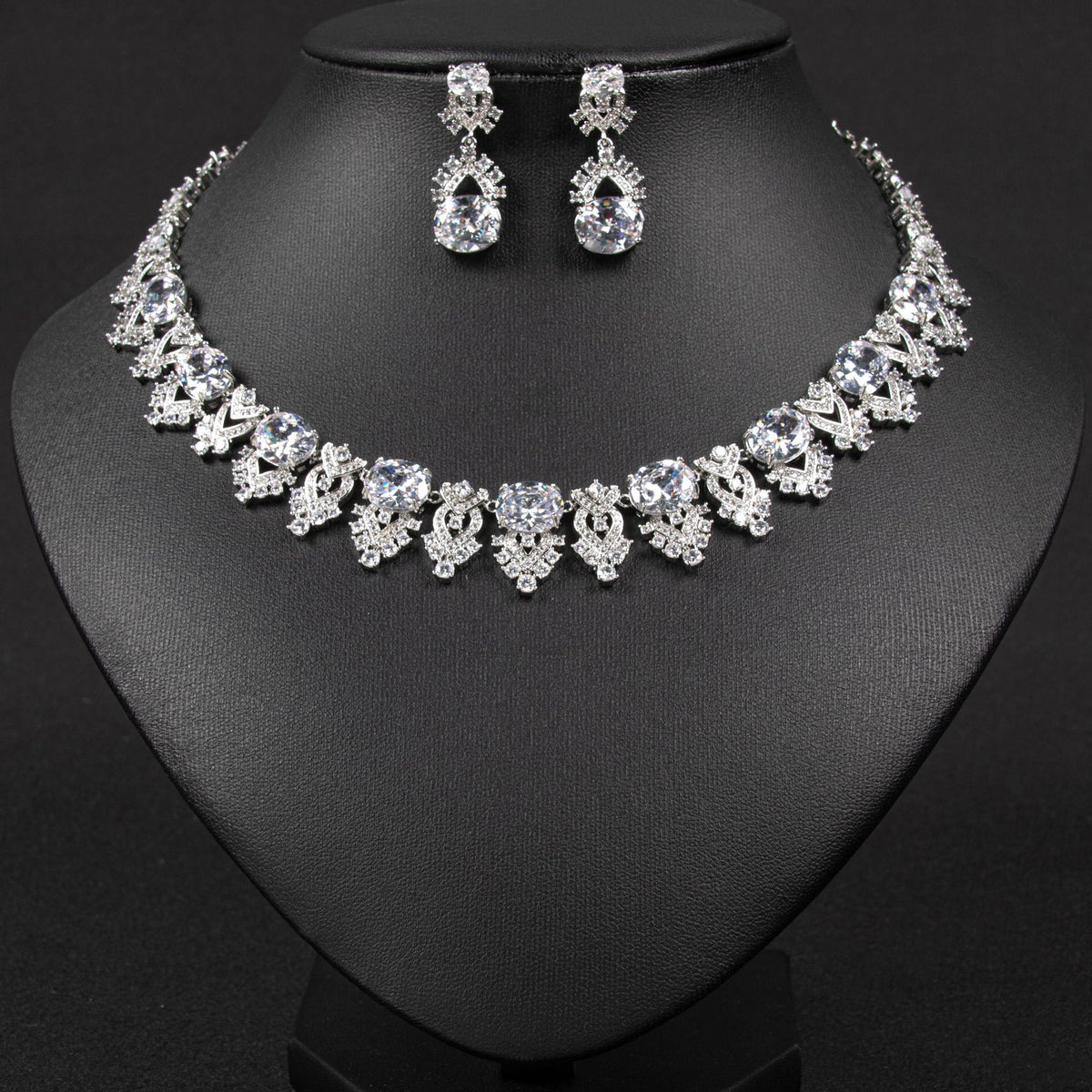 Round Gemstone Necklace and Earring Set JW041