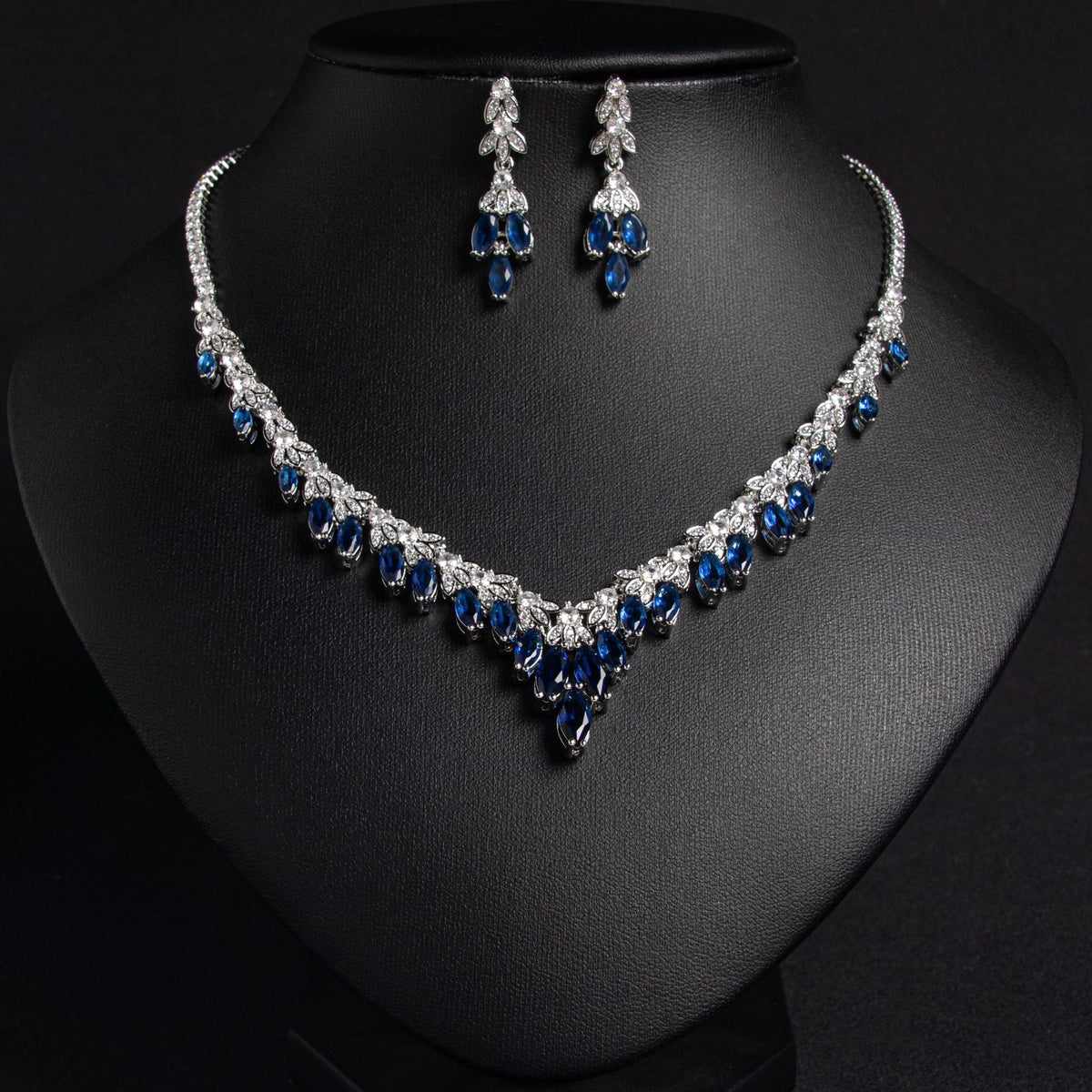 Simple Cubic Zirconia Necklace and Earring Set JW056