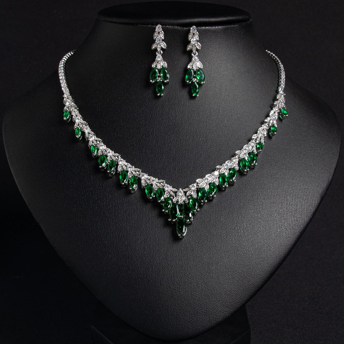 Simple Cubic Zirconia Necklace and Earring Set JW056