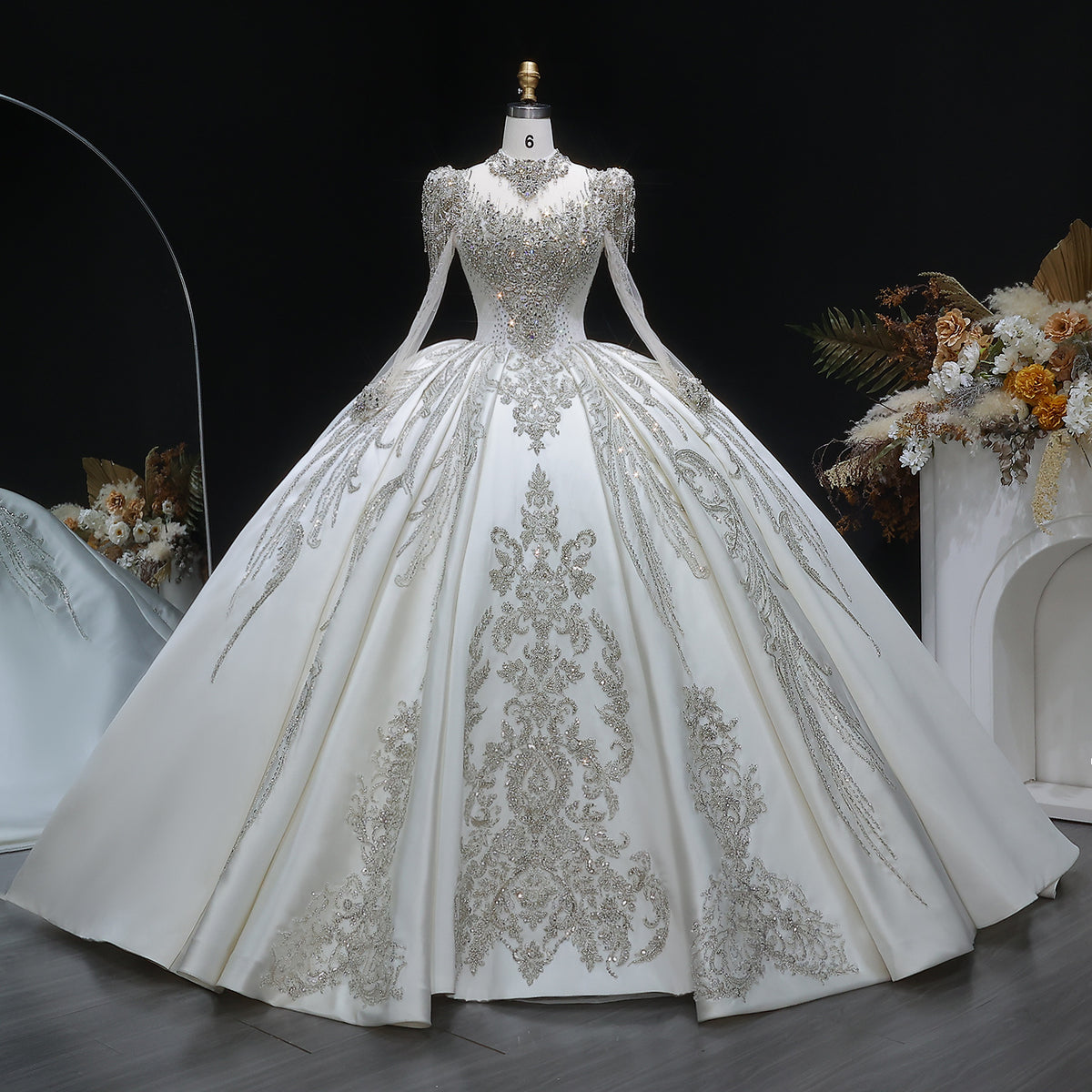 Luxury Ivory Crystal Embroidery Long Sleeve Wedding Dress SW602