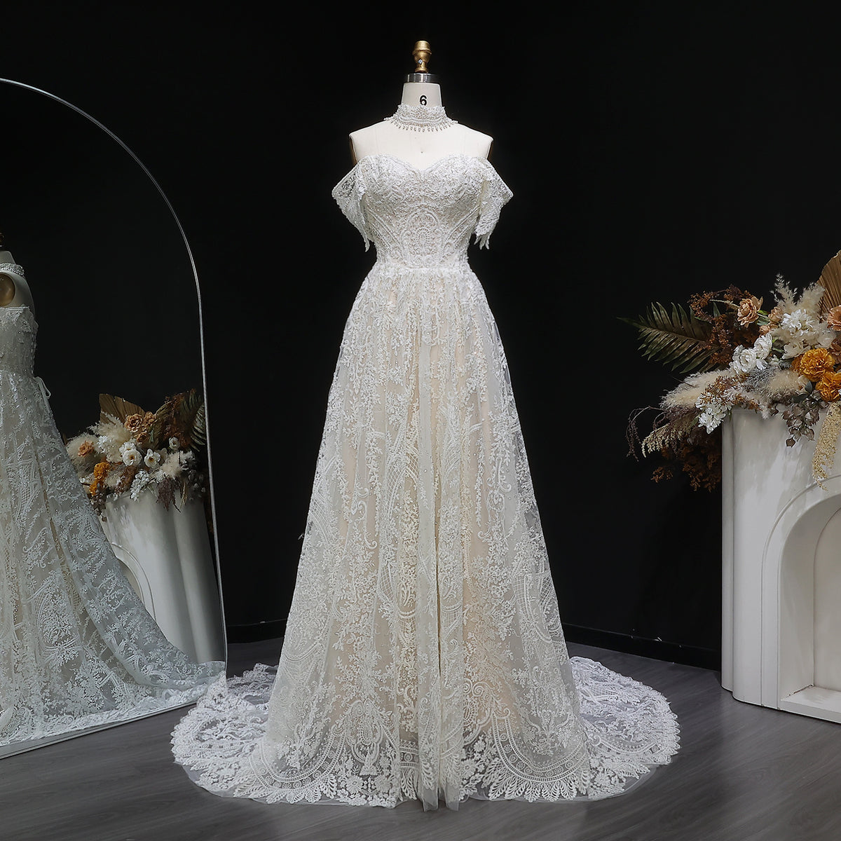 Elegant Off White Lace Pearl Embroidery Ball Gown Wedding Dress SW652