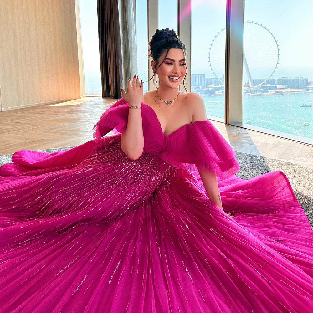 فستان سهرة فاخر من شارون سعيد في دبي فستان سهرة فوشيا للنساء لحفلات الزفاف 2024 بدون أكتاف فستان حفلات عربي للمشاهير SS390